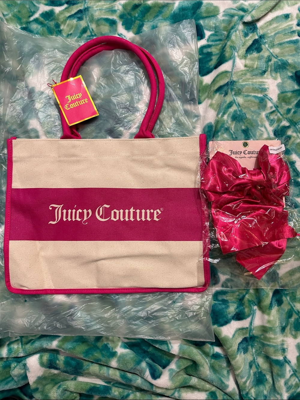 Juicy Couture Hair Clip & Canvas Tote,New